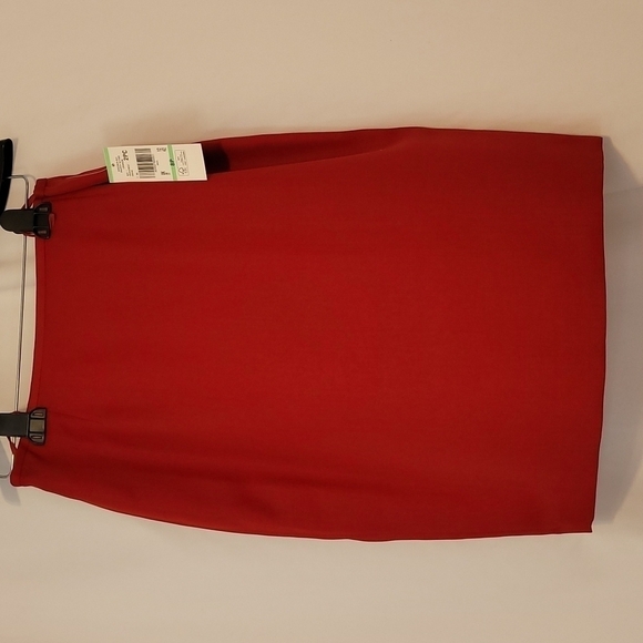 LE Suit Petite Crimson Crepe  2 Piece Skirt  And Blazer Suit - Picture 12 of 17